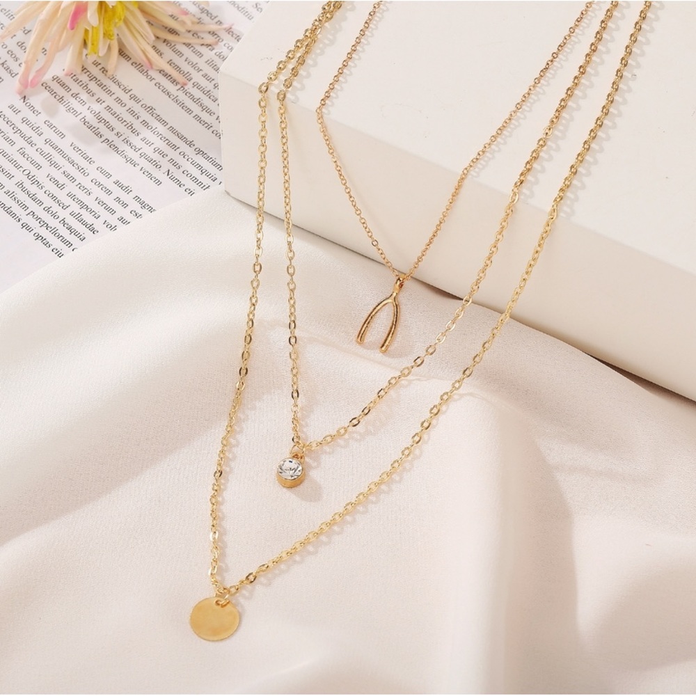 Multilayer Wish Bone Necklace *New